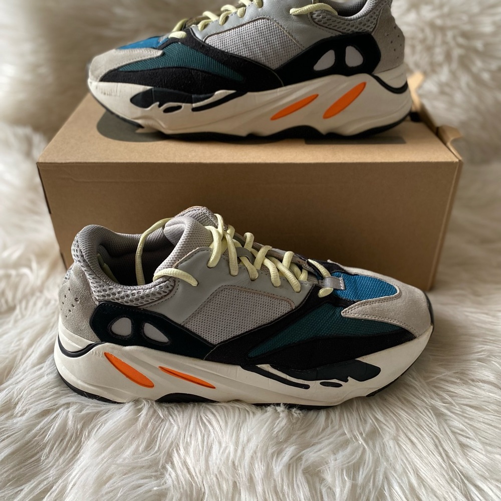 ADIDAS YEEZY Boost 700 Wave Runner (2017) - Picture 15 of 15